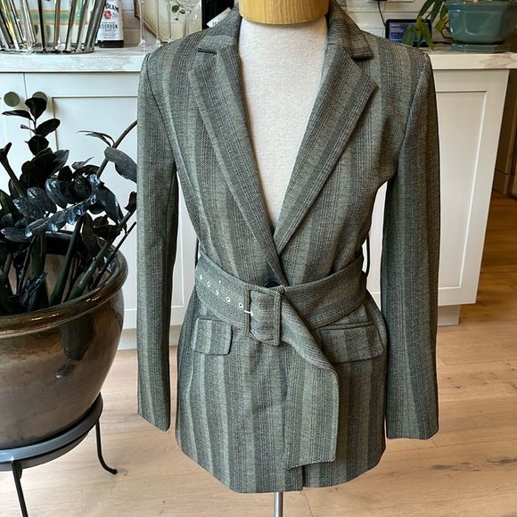 EUC Danielle Bernstein longer belted single button plaid lined jacket - Picture 3 of 16